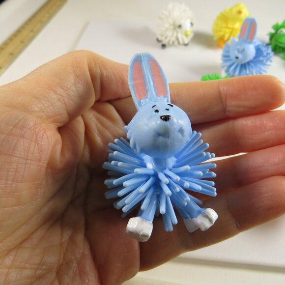 Easter Egg Filler: Porcupine Animal Balls (12) - Picture 8 of 9